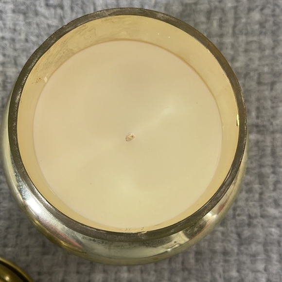NWT Anthropologie Capri Blue iconic Volcano fragrance candle. Sold out online! - Picture 4 of 7